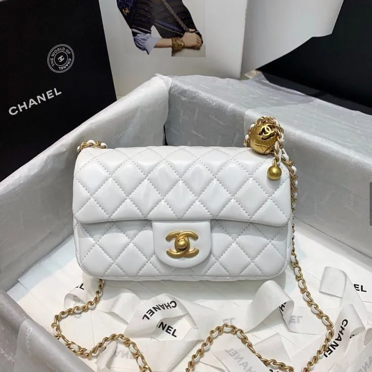 Cc Flap Bag Pearl Crush White lambskin size: 20 cm