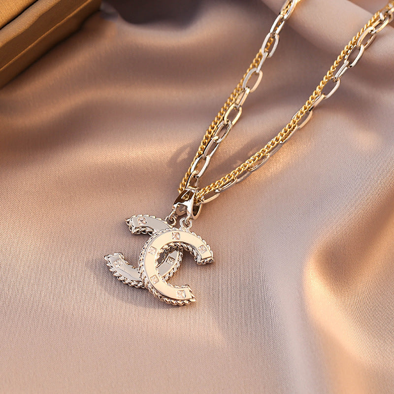 Double C necklace