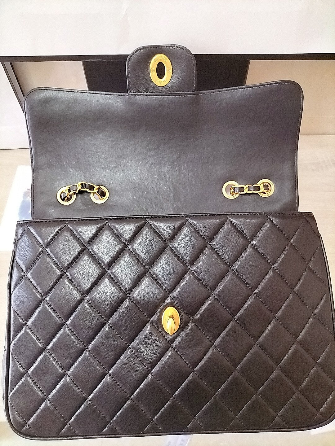 CC Classic Flap Bag size; 30*21*8cm