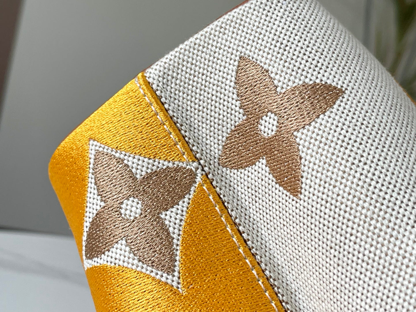 Louis Capucines new arrival bag 03