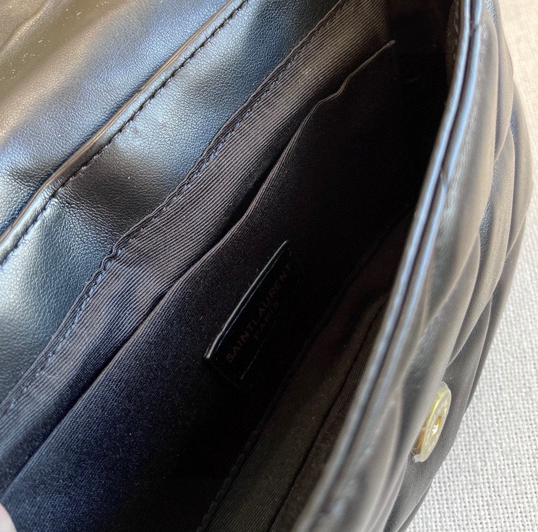 Y Le 57 Hobo Bag in Quilted Lambskin size: 27*20 cm