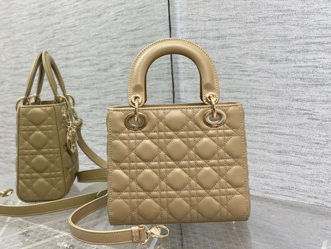 DIOR LADY 20CM BEIGE