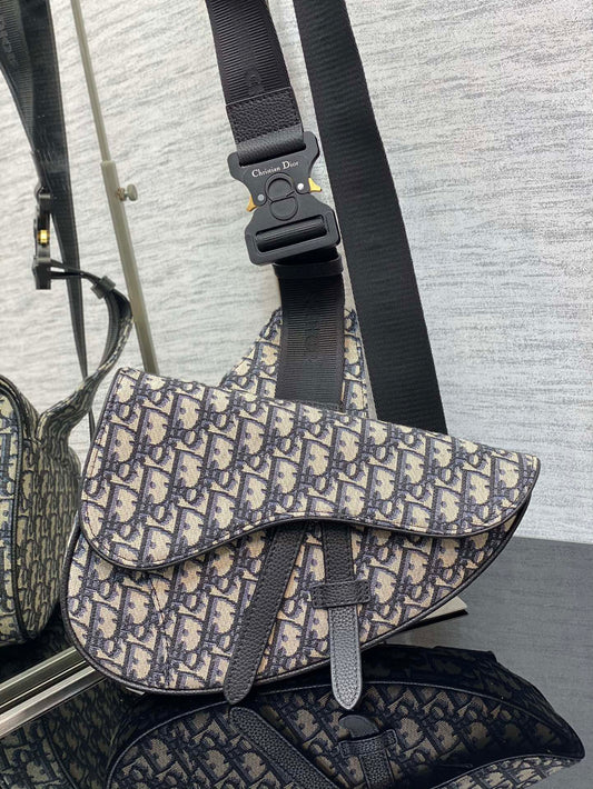 Dior Saddle Crossbody Bag Blue 26x19x4.5cm