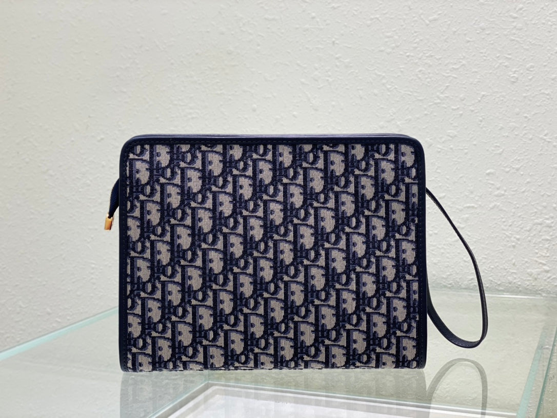 Dior Montaigne pouch Bag 26×19.5×7cm