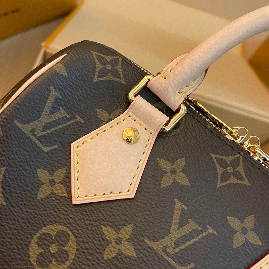 Louis Vuitton Speed 20 Monogram Handbag, 20.5*13.5*12 CM
