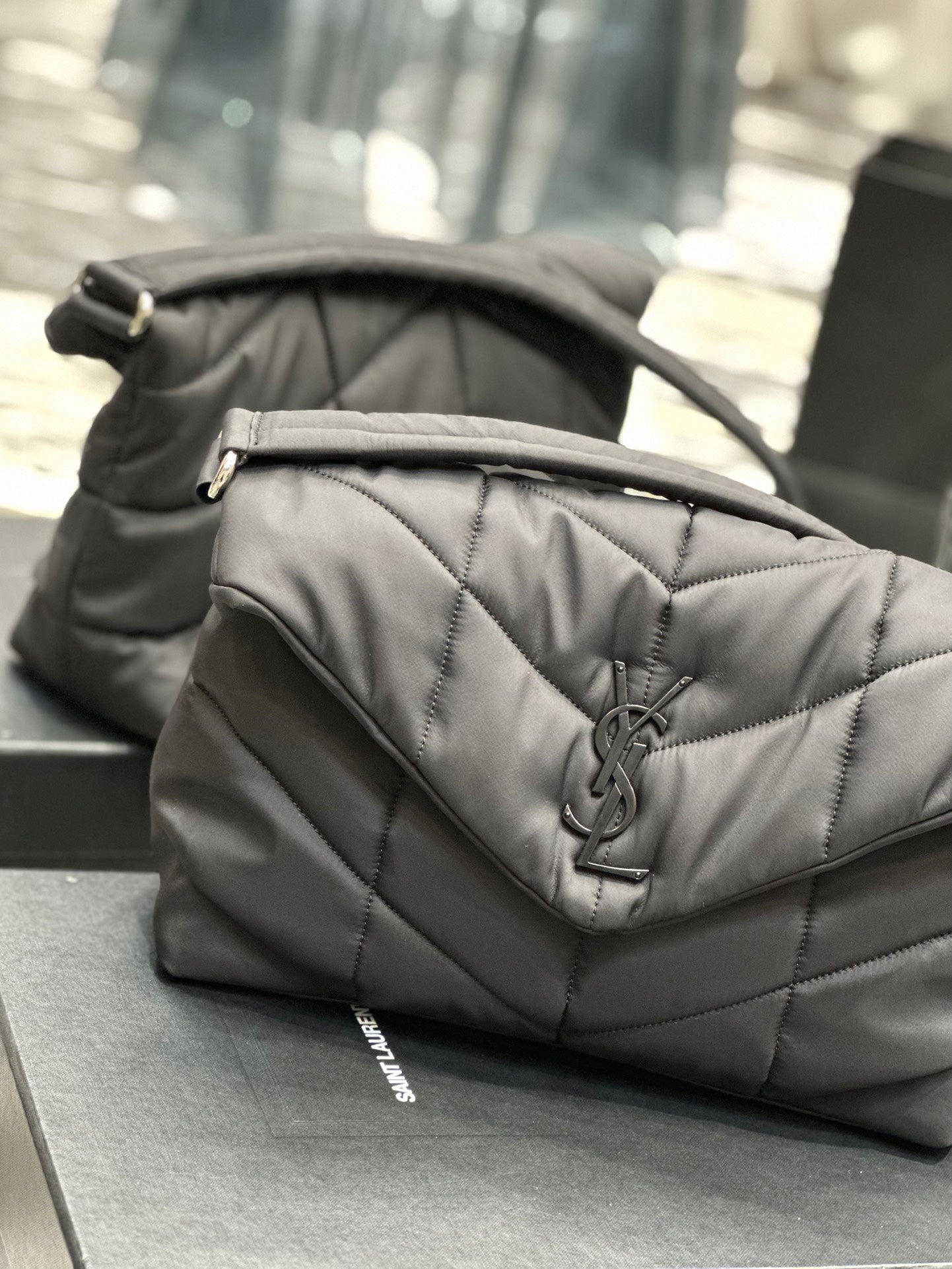Yves Saint Laurent YSL LOULOU PUFFER Bag 34×27×12cm