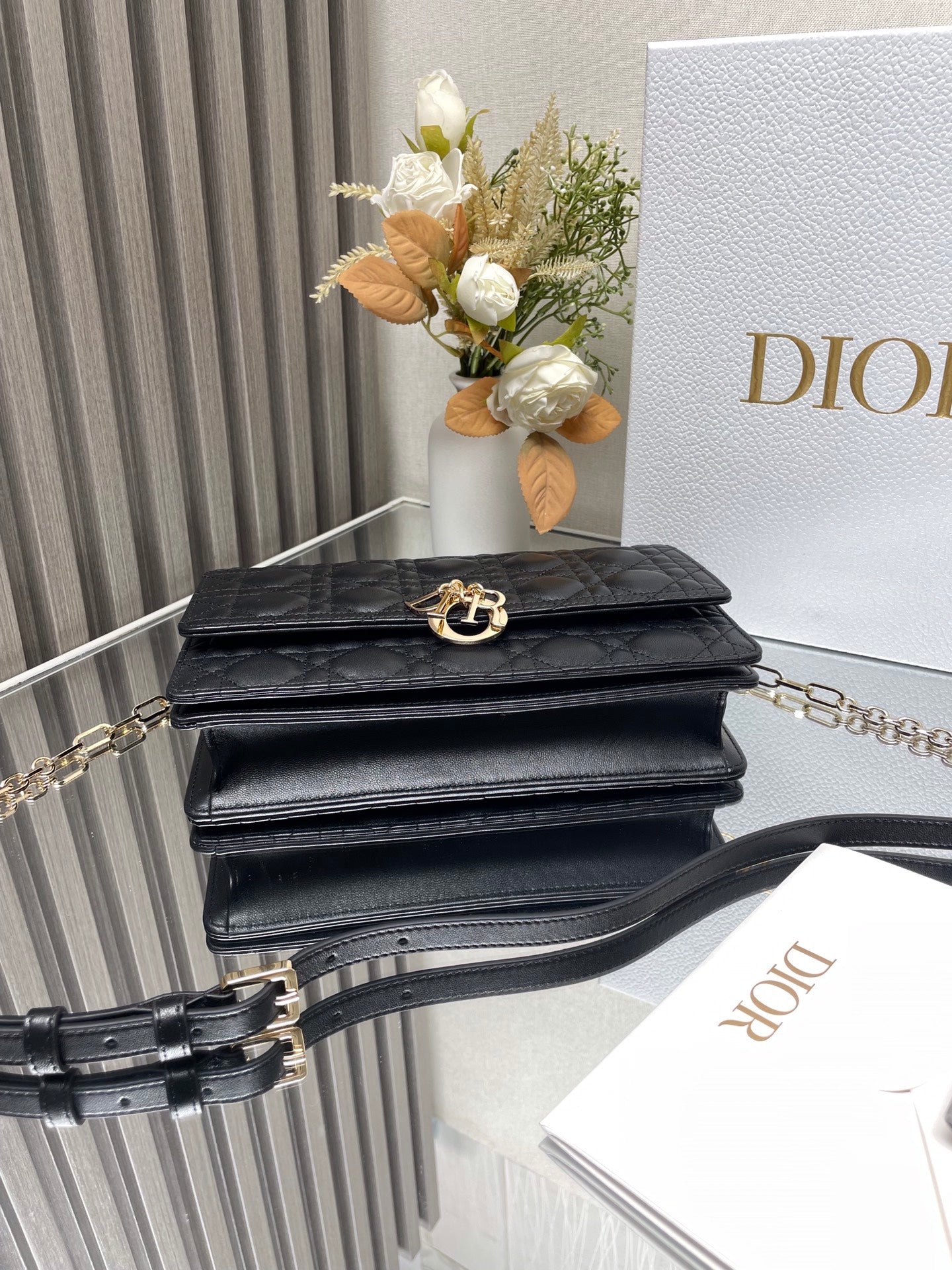 Miss Dior Lady Medium Black Purse Bag M0605, 24 x 14 x 7.5 CM