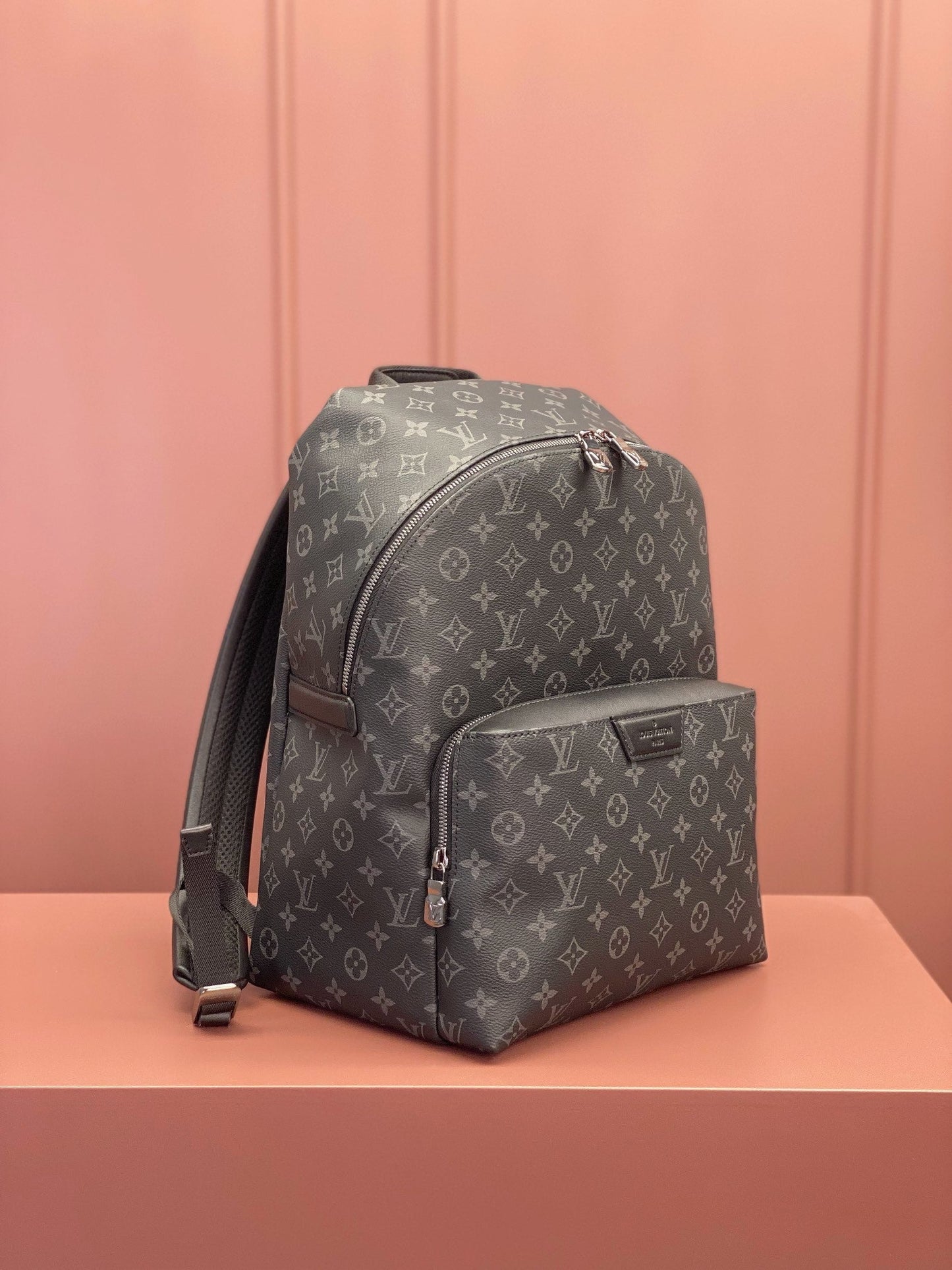 Louis Vuitton M43186 LV DISCOVERY BACKPACK Bag 30x40x20cm