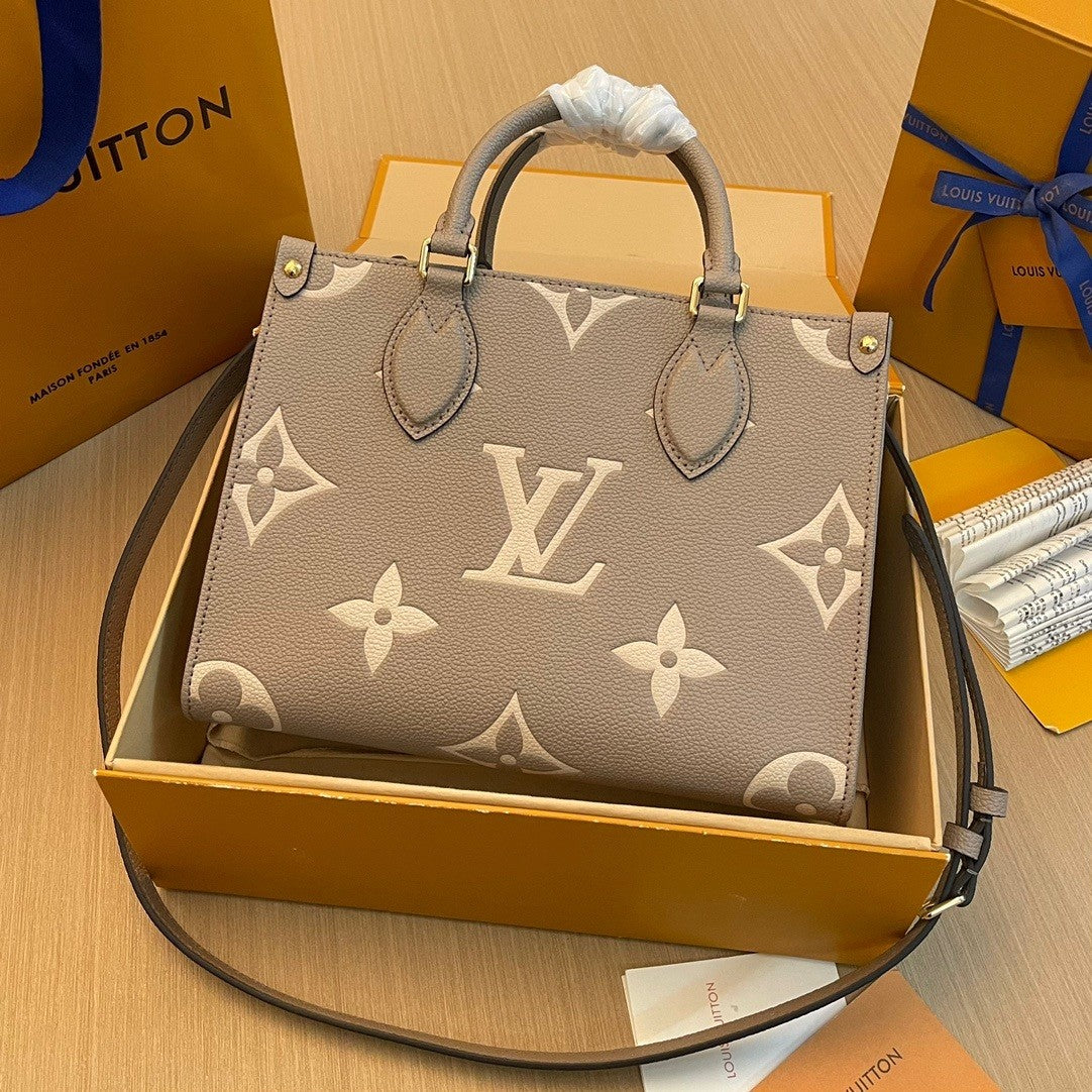 Louis Vuitton Sac Plat Giant Bicolor Monogram Handbag M45654, 25*19*11.5 CM