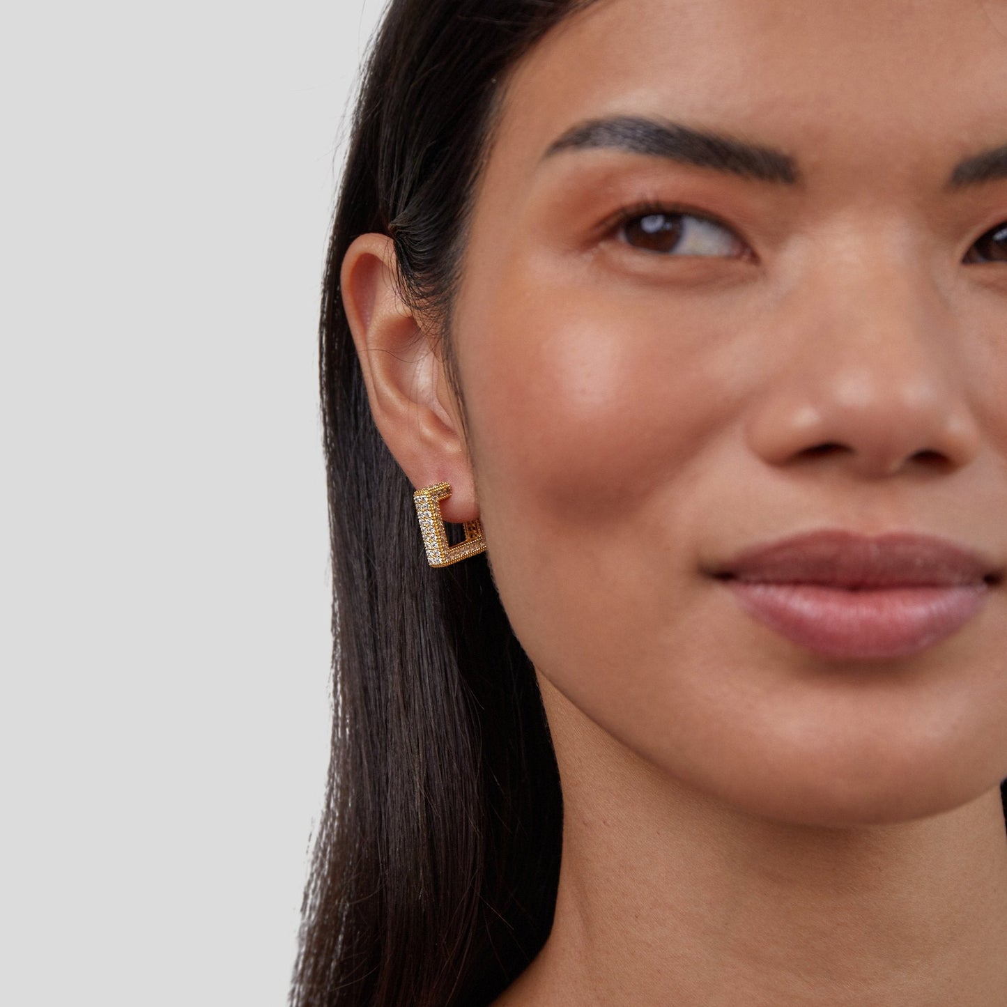 Amari Square Hoop Earrings