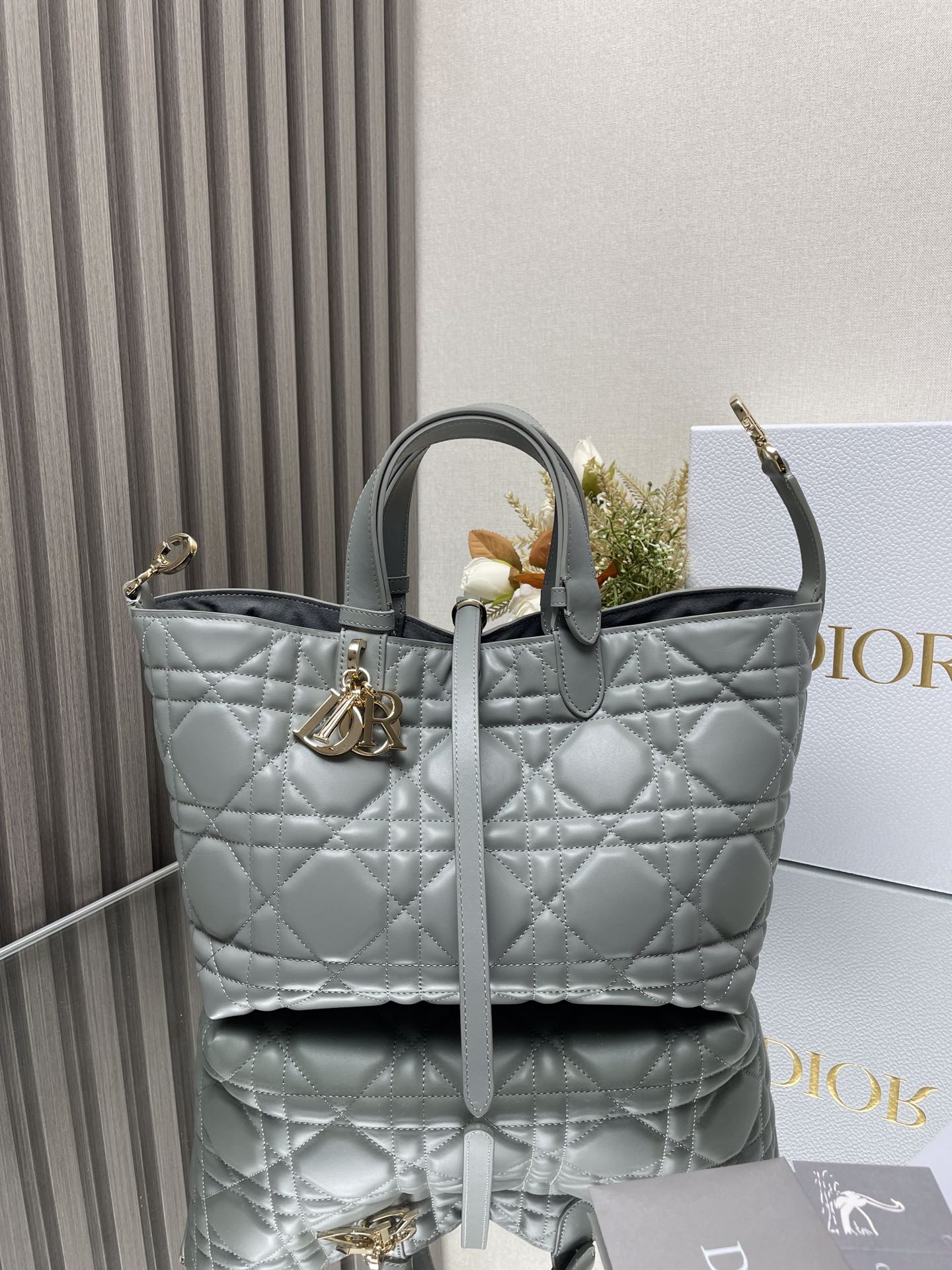 Medium Dior Toujours Bag Grey 28.5x19x21.5cm