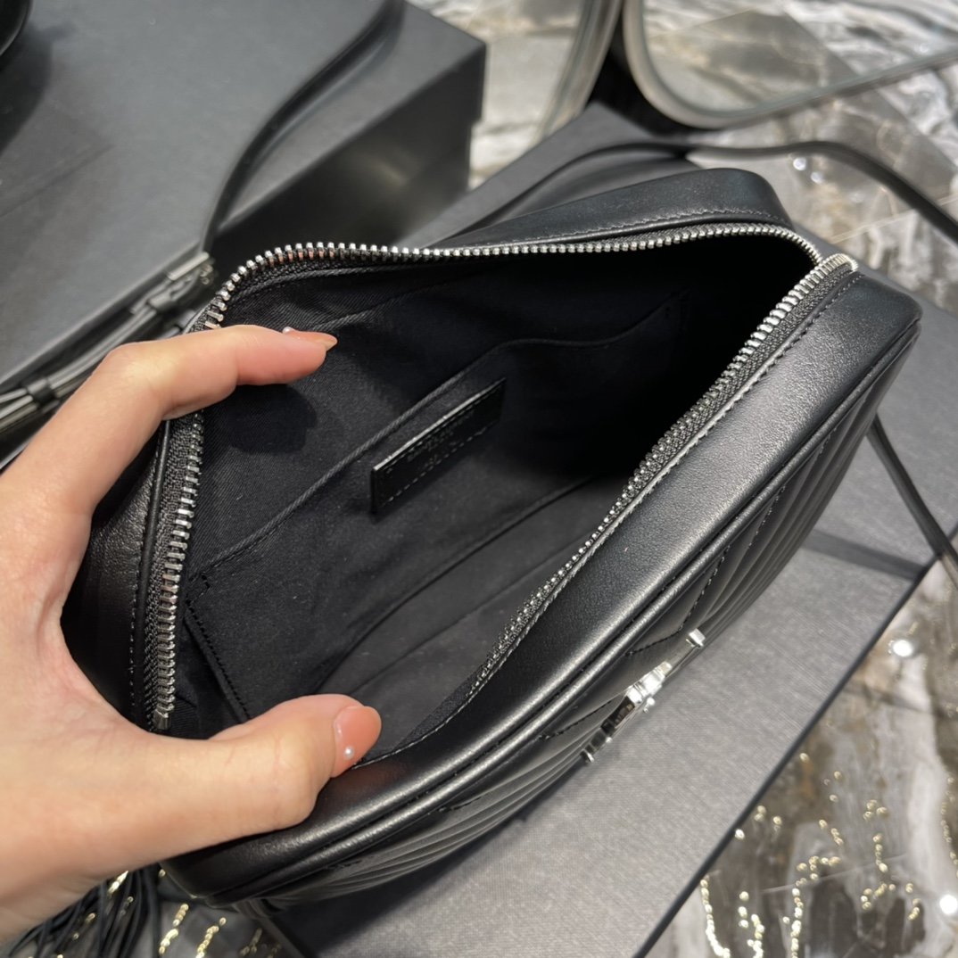 Y Lou Camera Bag Black With Silver Toned Hardware