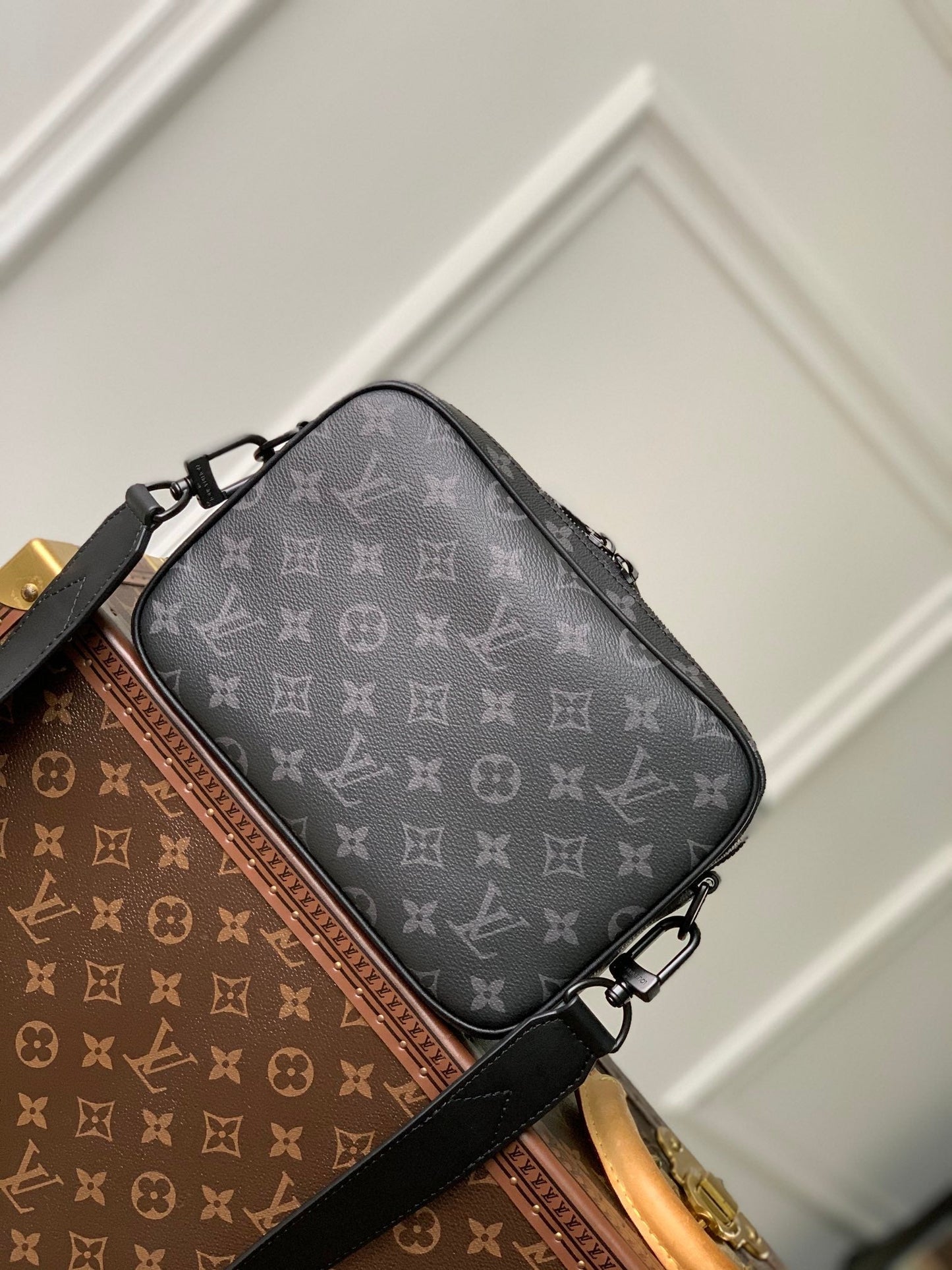 Louis Vuitton M46795 Steamer Bag 24x17x5cm Black