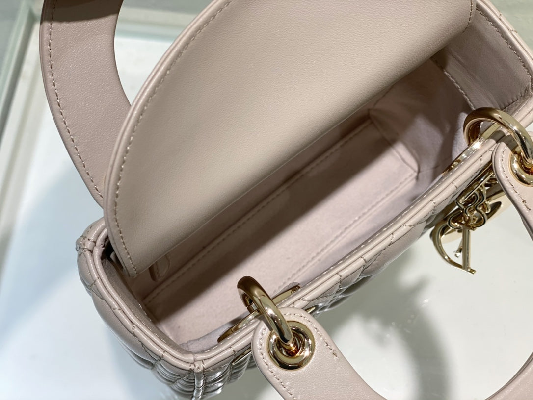 Lady Dior Bag Latte Cannage Lambskin Bag 17x15x7cm