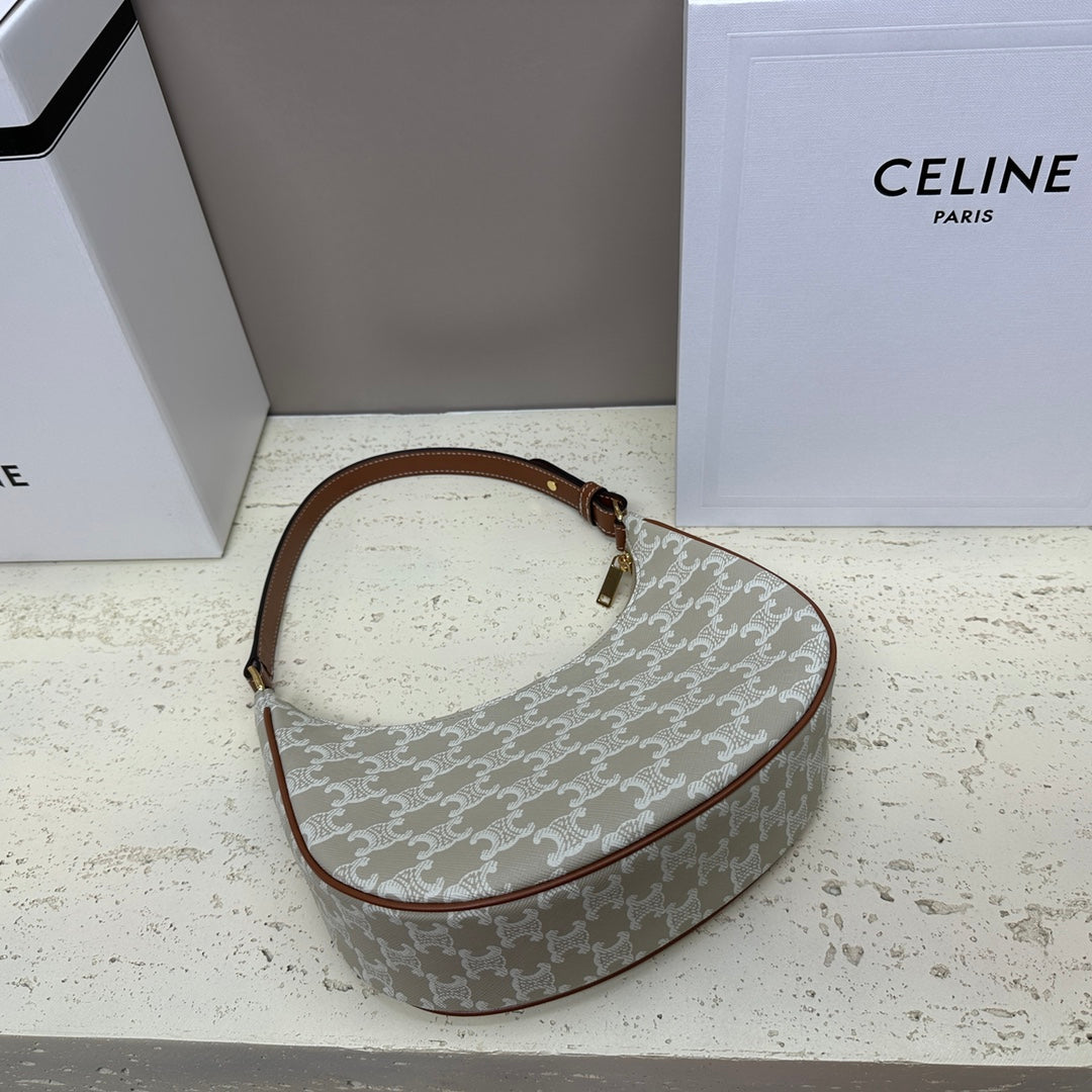 Celine AvaTriomphe Handbag, 23 X 14 X 7 CM