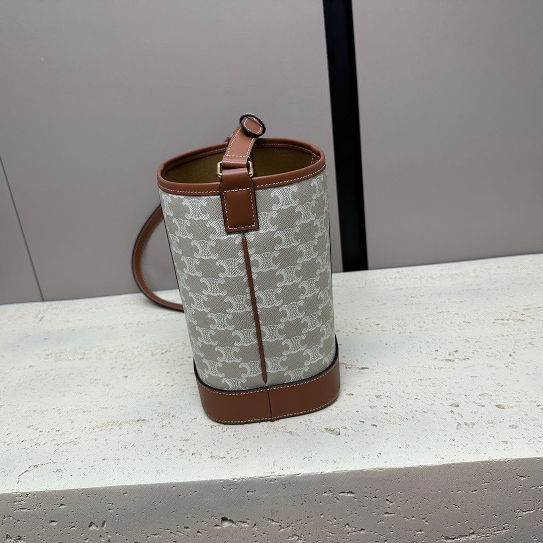 Celine CanvasTriomphe Totebag, 18 X 22 X 13CM