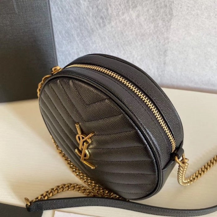 Y Circle Quilted Textured-leather Bag Black