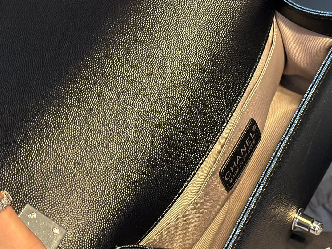 CC new arrival Leboy caviar leather size: 25 cm