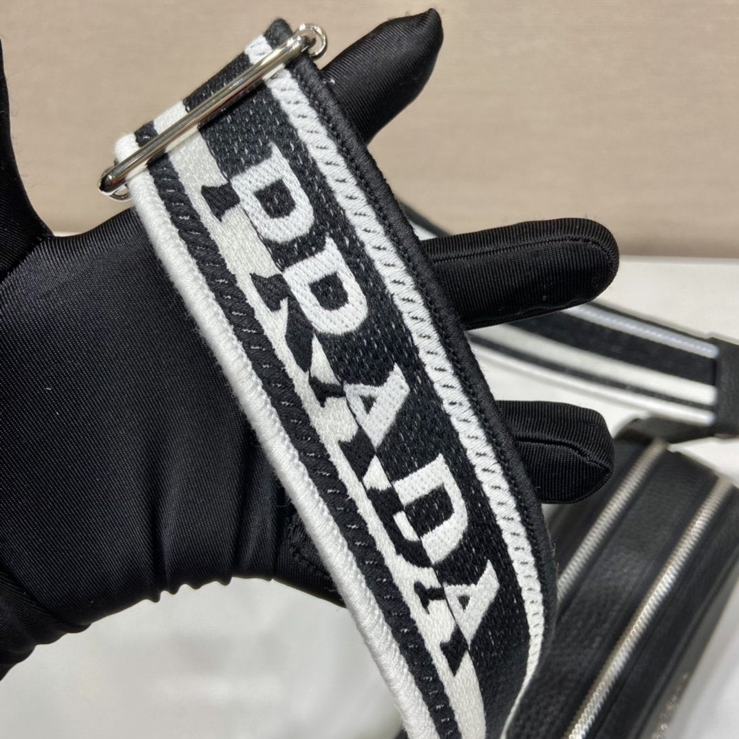 Pra Bag With Shoulder Strap Black For Women, Women's Bags 8.6in/22cm 1BH082_2DKV_F0002_V_3OM