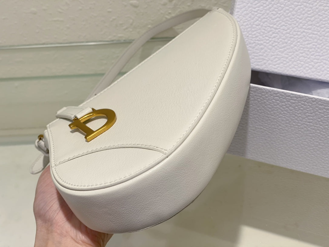 Christian Dior SADDLE SHOULDER POUCH BAG WHITE 20x15x4cm