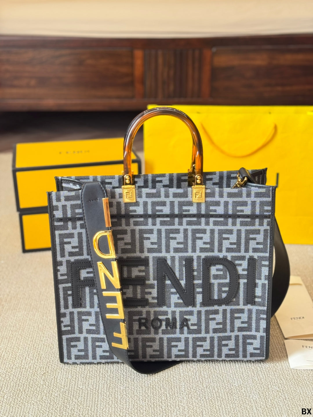 Fen new arrival peekabo tote bag size；35*30 cm