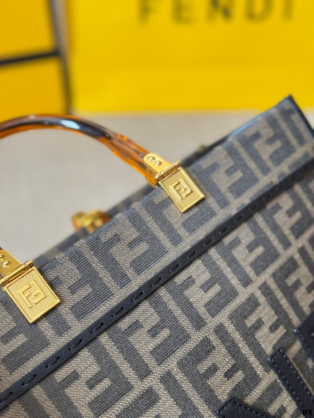 Fen new arrival peekabo tote bag size；35*30 cm