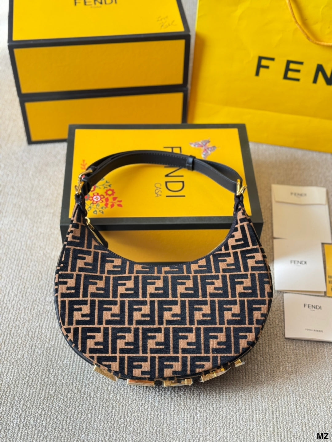 Fen 2025 new arrival graphy moon bag 002 size:30 * 16cm