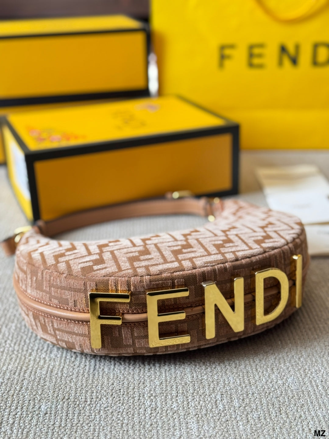 Fen 2025 new arrival graphy moon bag 002 size:30 * 16cm