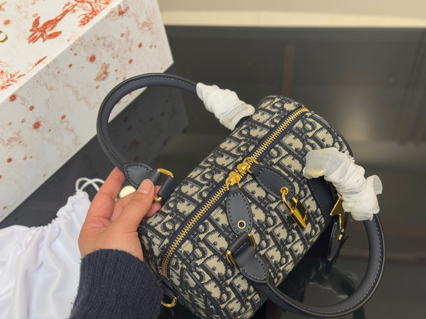 D new arrival Groove bag size: 20 cm