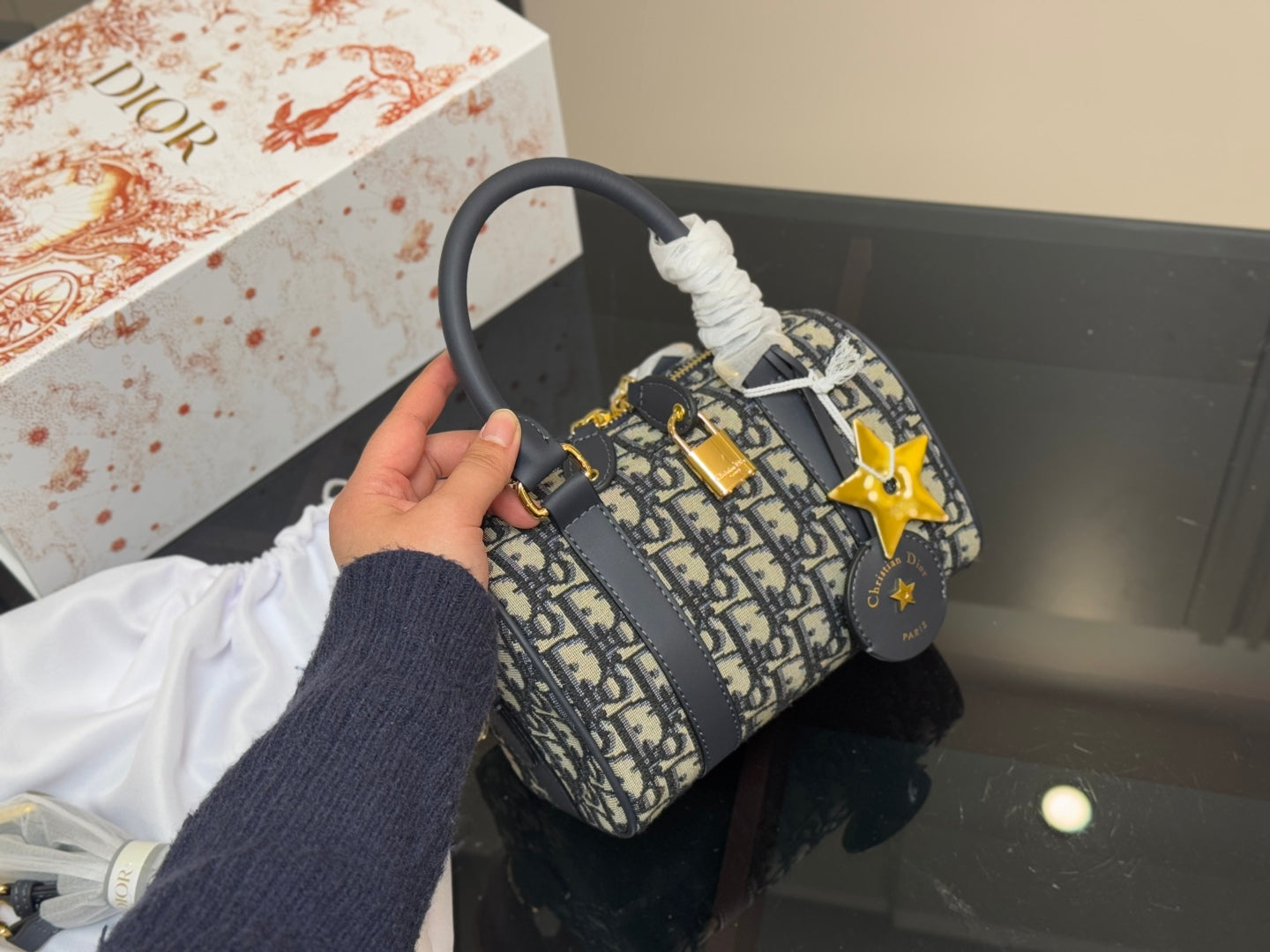 D new arrival Groove bag size: 20 cm