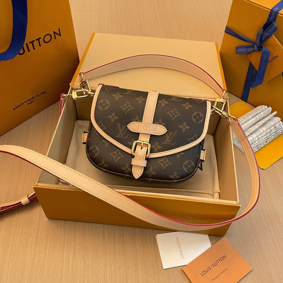 Louis Vuitton Saumur BB Monogram Bag M46740,  20*16*7CM