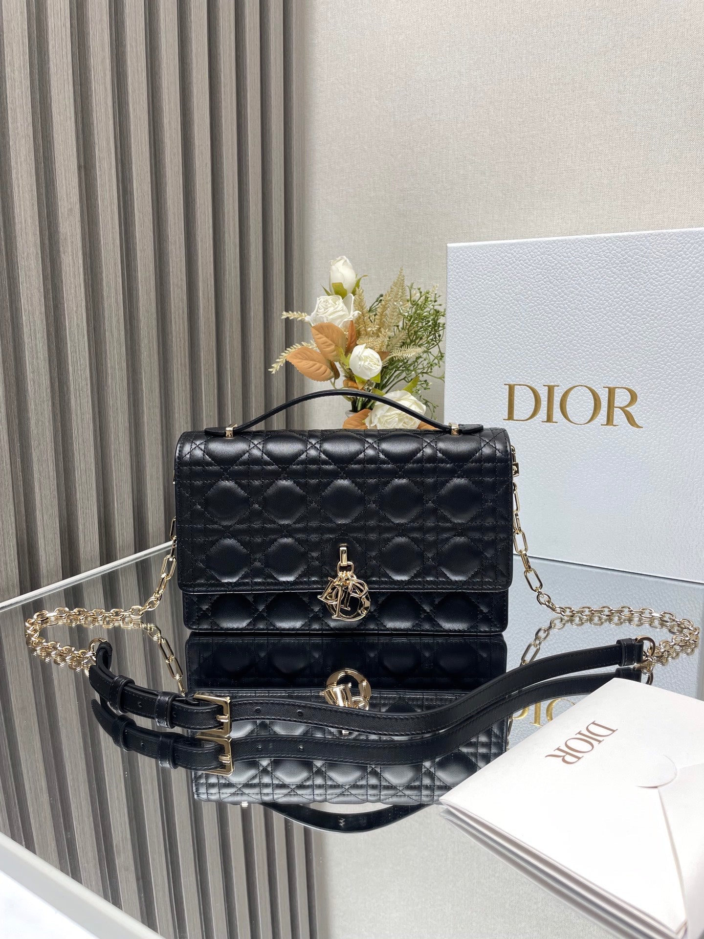 Miss Dior Lady Medium Black Purse Bag M0605, 24 x 14 x 7.5 CM