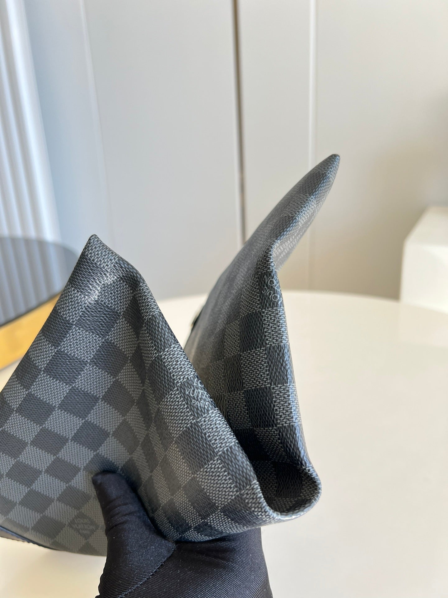 Louis Vuitton Classic Print Bag M62291, 34 x 25 x 2 CM