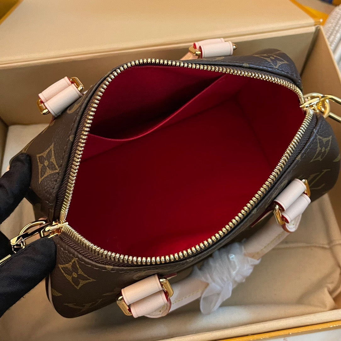 Louis Vuitton Speed 20 Monogram Handbag, 20.5*13.5*12 CM