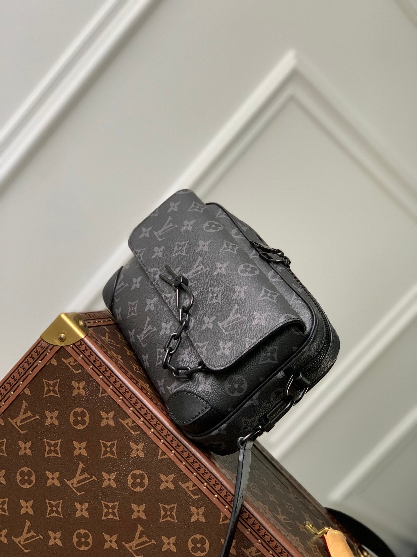 Louis Vuitton M46795 Steamer Bag 24x17x5cm Black