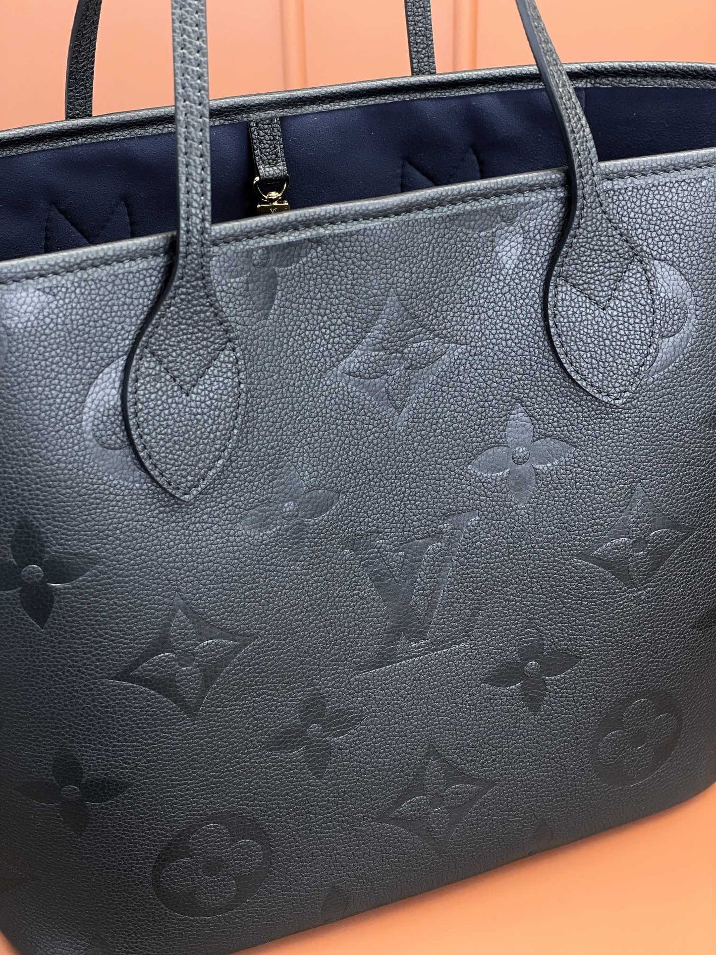 Louis Vuitton LV  M45685 Neverfull MM Bag 31x28x14cm Black