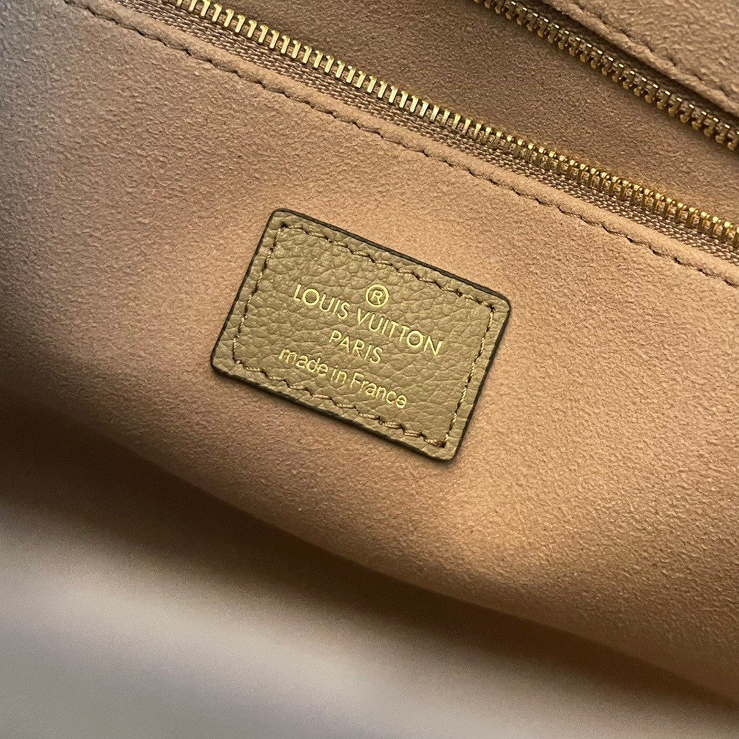 Louis Vuitton Sac Plat Giant Bicolor Monogram Handbag M45654, 25*19*11.5 CM