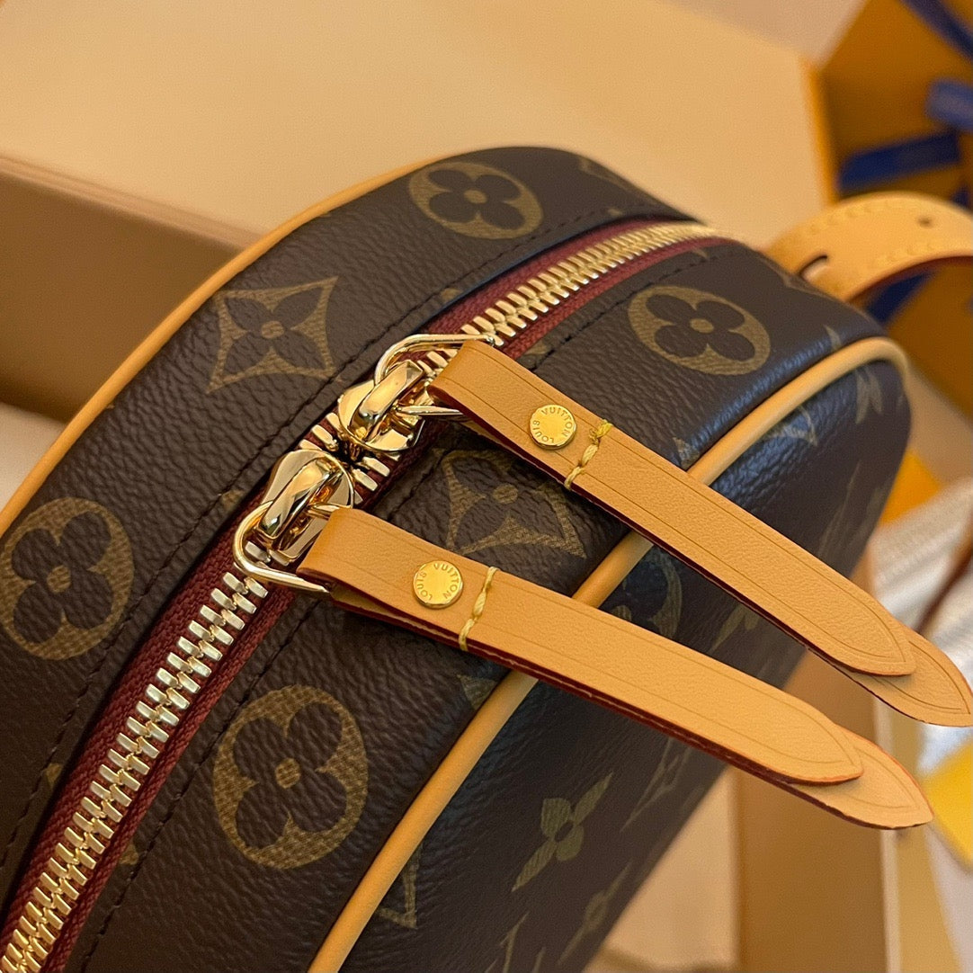 Louis Vuitton Boite Chapeau Souple Bag 17x18x7cm