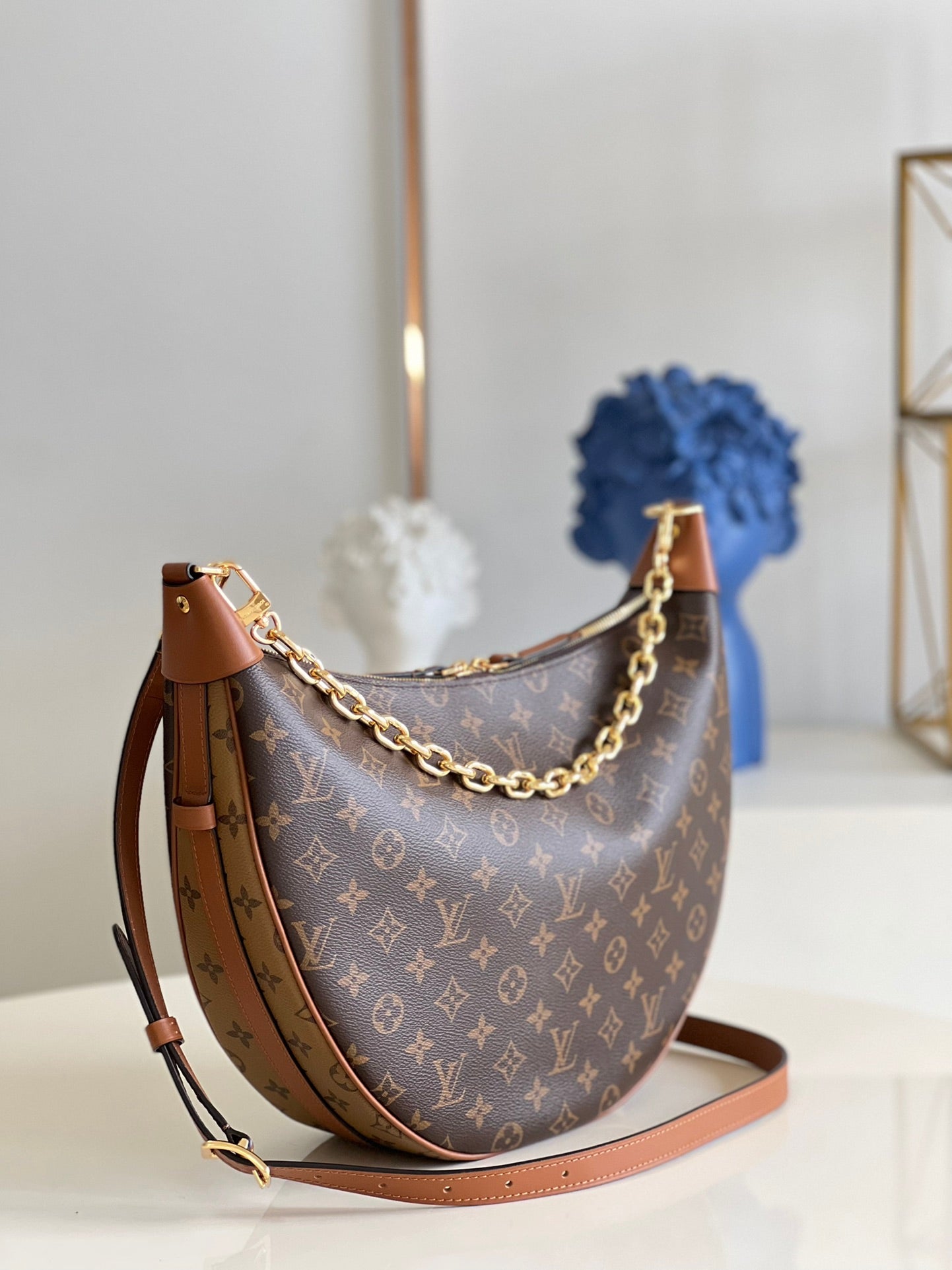 Louis Vuitton Loop Shoulderbag M46311, 38×30×10cm