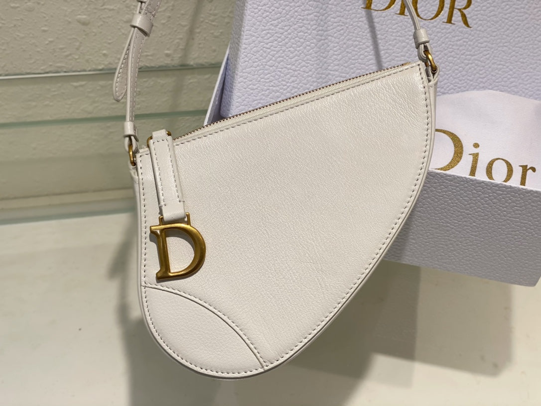 Christian Dior SADDLE SHOULDER POUCH BAG WHITE 20x15x4cm