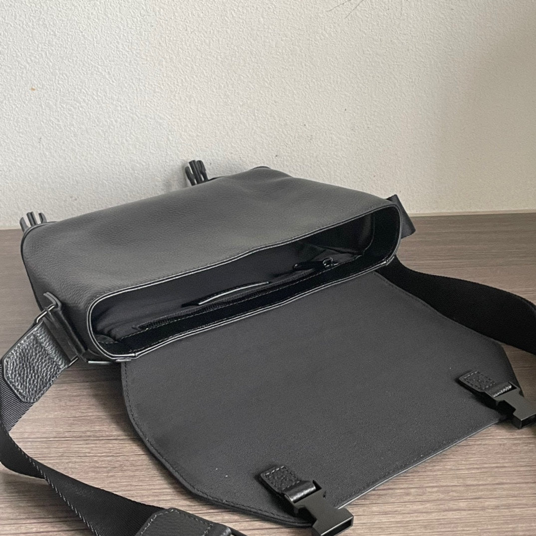 BURBERRY MESSENGER BIRCH CHECK BROWN BAG BLACK