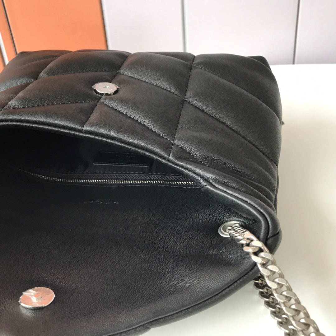 YSL Loulou Puffer Shoulder Bag, 23x15.5x5.8cm