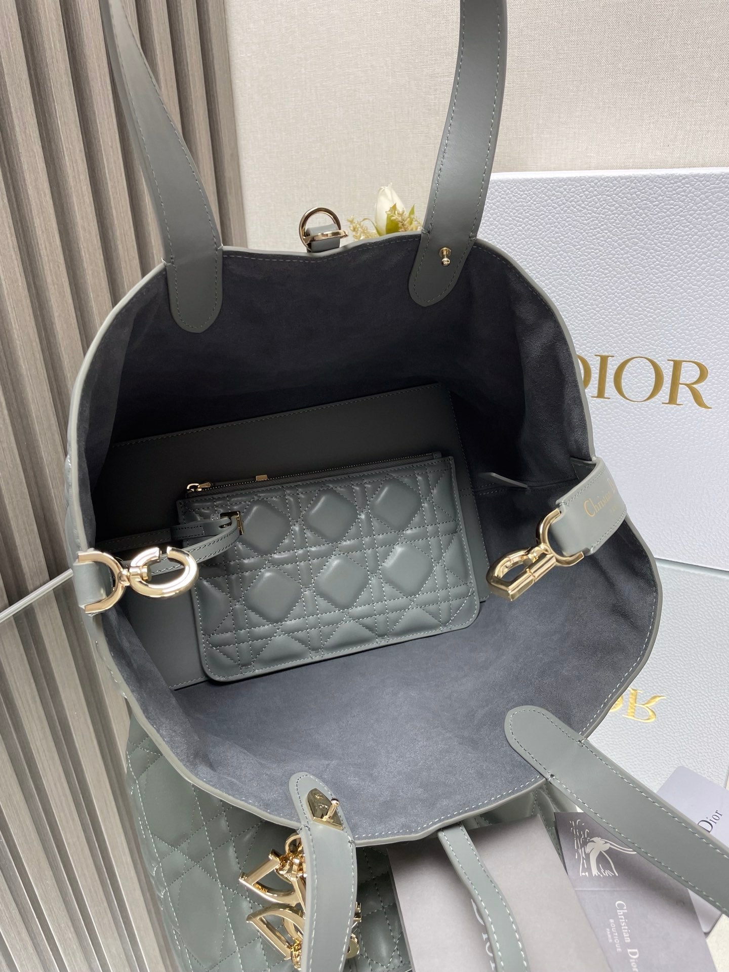 Medium Dior Toujours Bag Grey 28.5x19x21.5cm