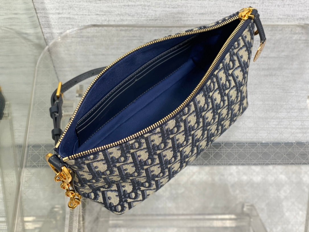 Dior Hobo star Bag with Chain 28.5×10×14.5cm