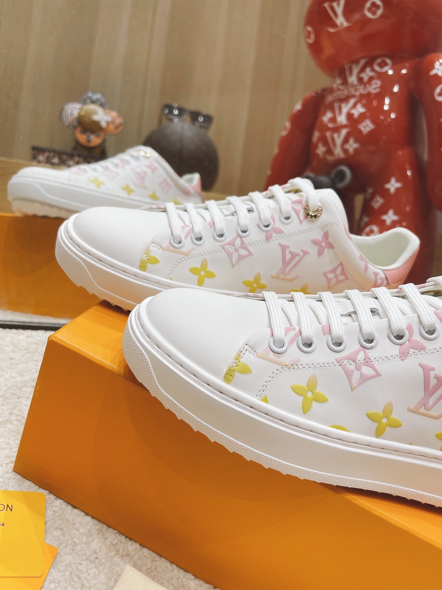 Louis new arrival Time Out pink sneakers
