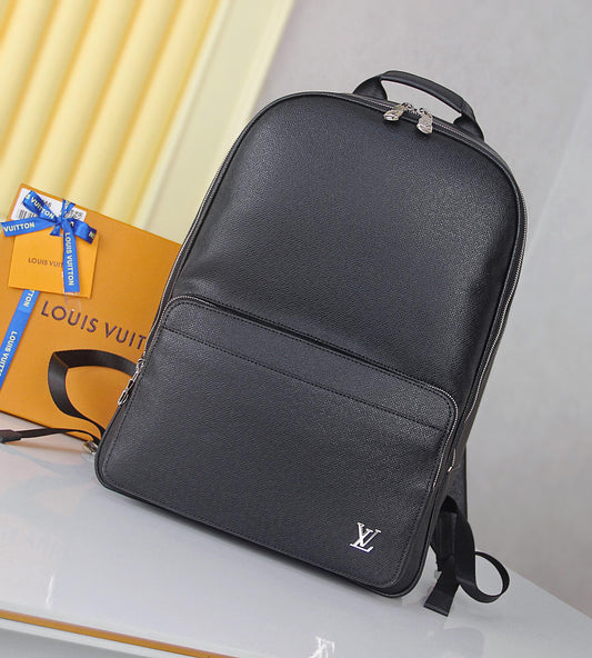 Louis new arrival backpack bag size : 43 x 30 x 14 cm