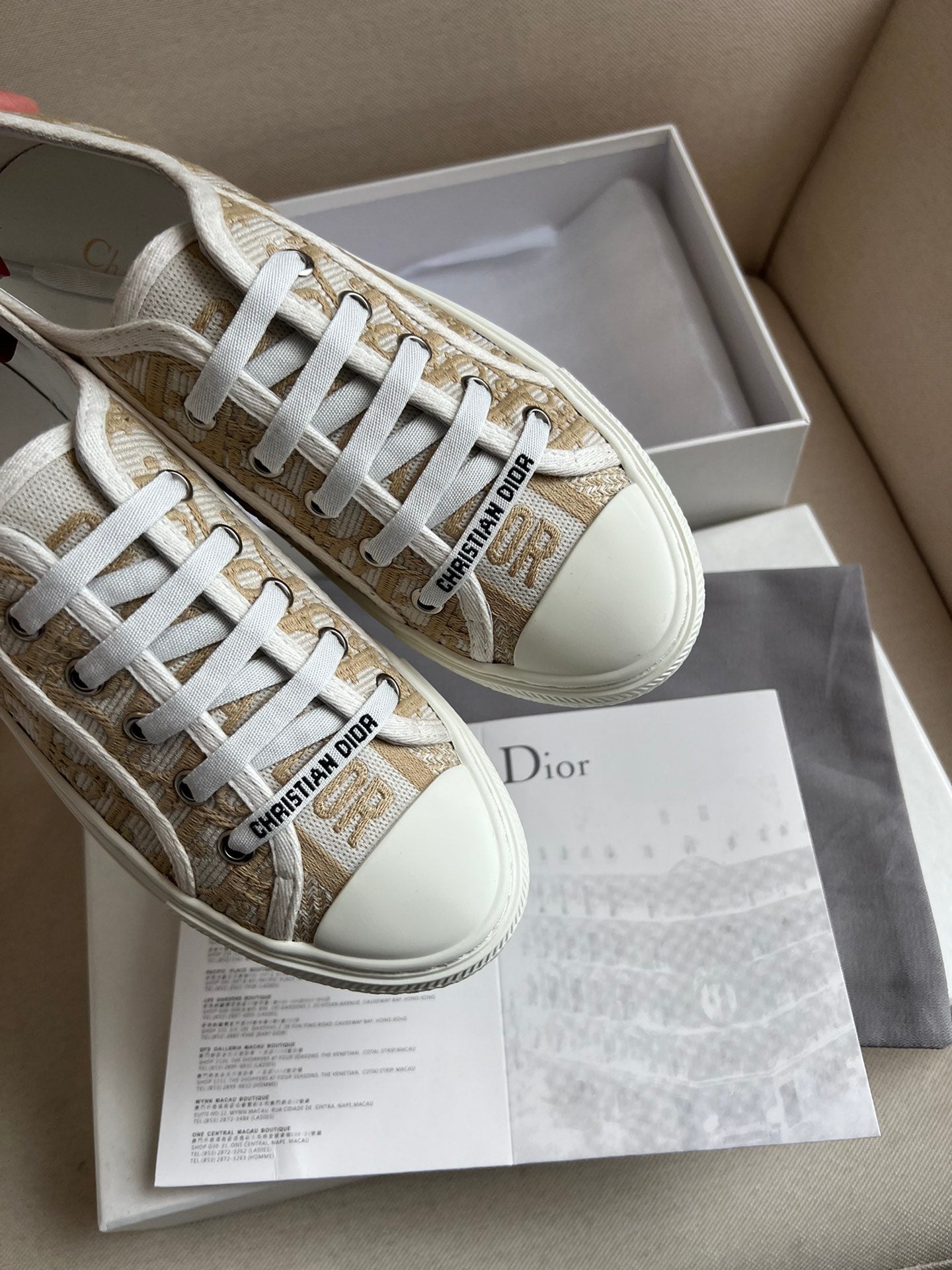 D new arrival women sneakers 02