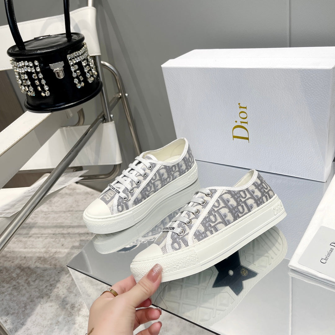 D new arrival women sneakers 02