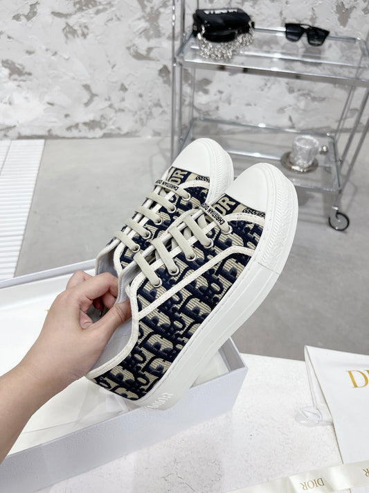 D new arrival women sneakers 02