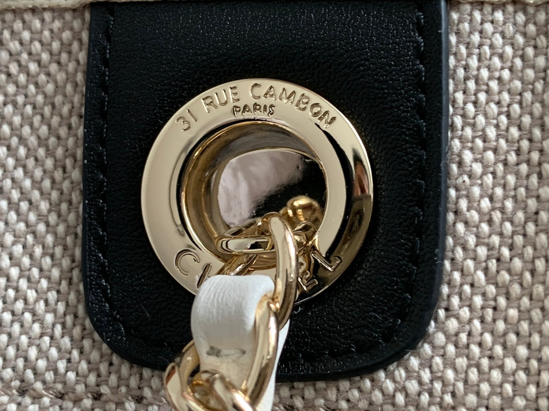 CC new arrival tote bag size: 38X32X18CM (Top quality )